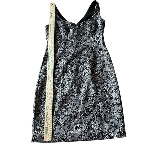 Trina Turk Quain Lace-Print Sleeveless Sheath Dress Women's 6 Black‎ White Party - Picture 10 of 12